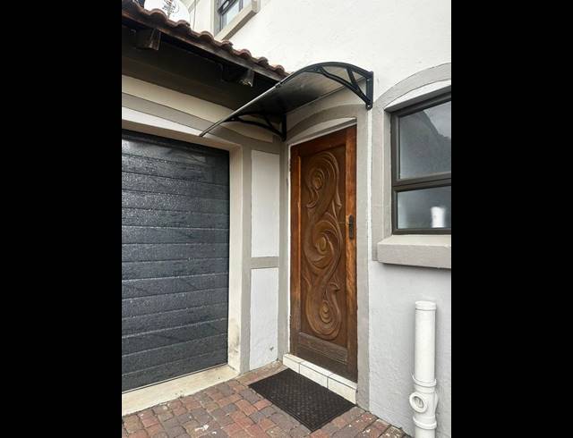 3 BEDROOM PROPERTY TO RENT IN BROADACRES